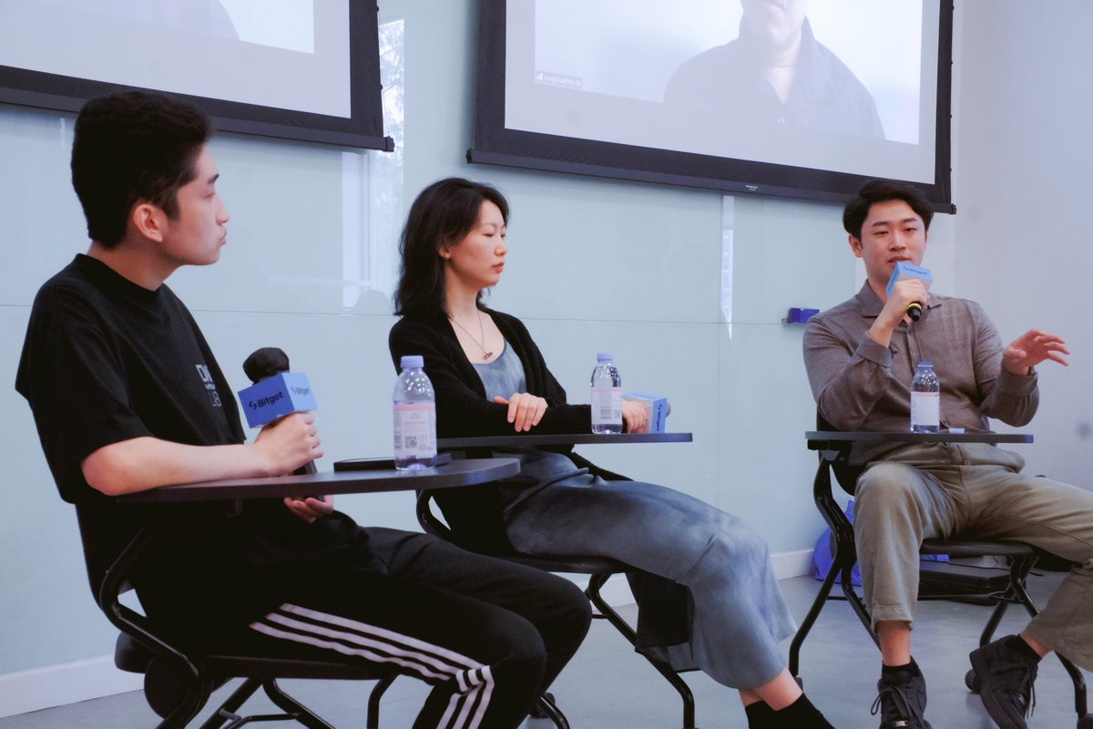 hkublockchain's tweet photo. 🚀 A look back at RWA 101 @ Bitget Academy x Blockchain@HKU!

Students and industry professionals came together at HKU to explore RWA, tokenization, finance &amp; Web3 careers through fireside chats, Q&amp;A and networking.

#RWA101 #Web3 #HKU #EventwithBitget #StepintotheRealWorld https://t.co/cxujJFM6D5