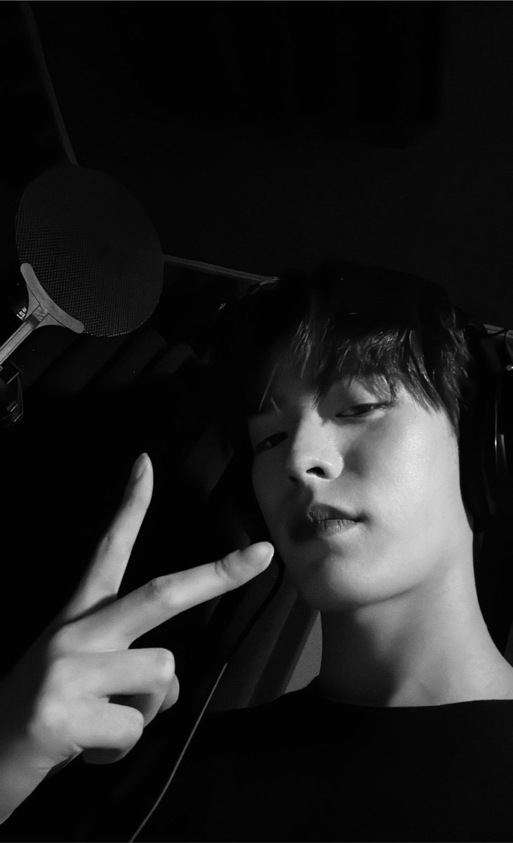yueuany's tweet photo. ทำไมไม่เตือนให้ระวังป๋อห้องอัด https://t.co/WKxPaSUiXt