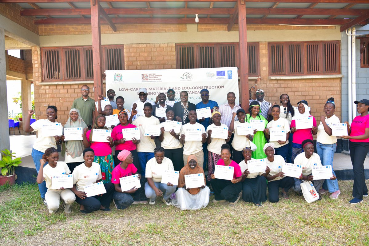 DevelopmentMin's tweet photo. That’s a wrap in Tanzania! 
The Low-Carbon Materials and Eco-Construction Training has come to a close, with participants from Tanzania, Zambia and Uganda taking home new knowledge and practical skills to support more sustainable construction. https://t.co/IcyrdlziFt