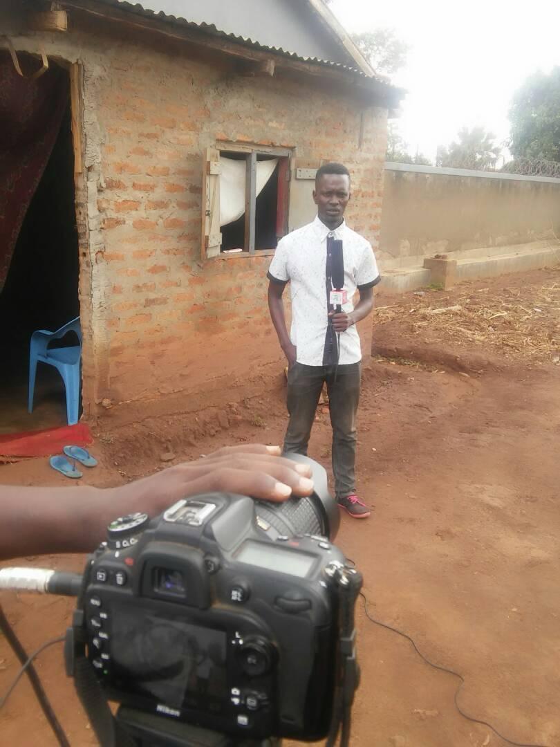 otolosedrick's tweet photo. Today, I celebrate #MCDogo.
A man who not so much, but giving so much. He was once a street kid in #LiraCity. He knew the cold, the hunger, and the pain of being invisible. But he chose to rise and to reach back for others still on the streets.
Today, he stands tall fighting for street children, giving them a voice, and helping them find their way back home. For 3+ years, he has gone into the streets not for fame or money but because he genuinely cares. He has listened, documented their struggles, and reconnected some with their families.
He has a big heart not because he has much, but because he gives from what little he has. Now, he is on a mission to raise UGX 20 Million through the Street Stories Donation Drive to get proper equipment and restore these kids home.
This is about dignity. This is about showing every street child that they are seen, valued, and they matter. MC Dogo deserves more than a clap—he deserves our support. Let us join him. Let us bring impact to our community.
Support the cause https://t.co/wvMwTW64z6
Every coin brings impact.
Let us show him he is not alone.