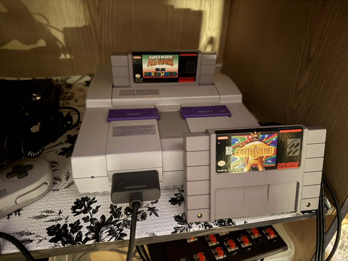 MidinVal's tweet photo. Happy 35th anniversary SNES! https://t.co/GJ8rpsh22V