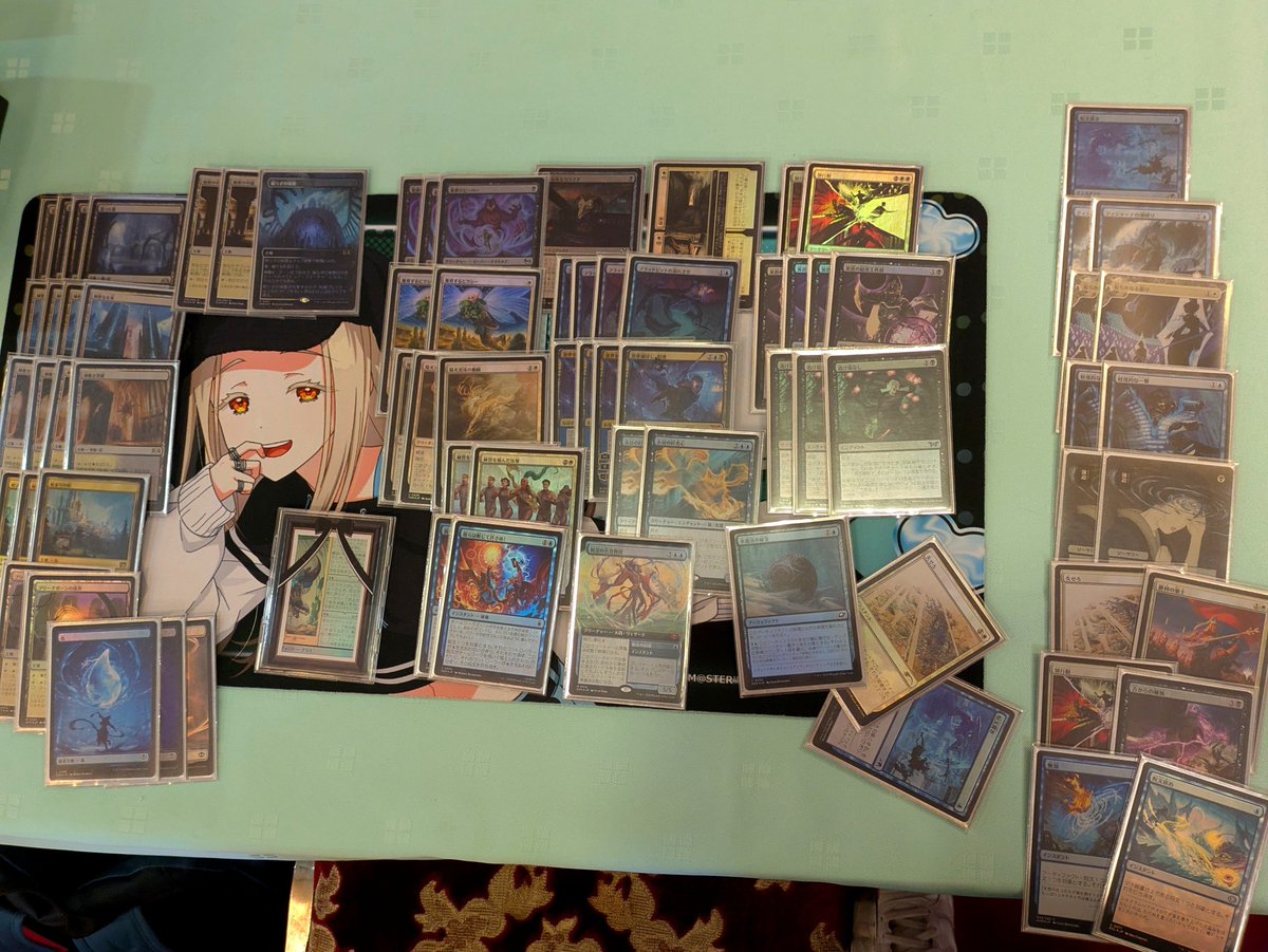 izumiMTG's tweet photo. いずマジ！Vol.7活動報告②
鶴丸杯スタンダード全勝者のFireさんは前回Vol.6優勝のアゾリウスモモに赤をタッチして改良を加え見事2連続チャンプ！

もう一人の全勝者ジャンクさんも先日の禁止改訂で相棒《嵐追いの才能》を失った哀しみを乗り越えての全勝！
御二人共おめでとうございます👏
#いずマジ7 https://t.co/2djQIo22UD