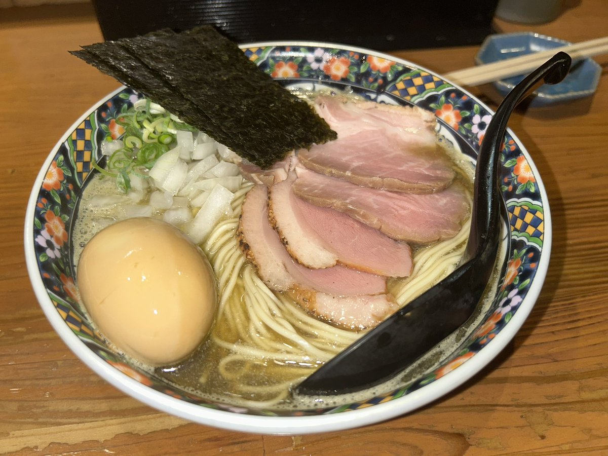 MHWIsdz's tweet photo. レムが沢山居た
めちゃくちゃ煮干しラーメン
#江東区 #亀戸 #煮干しラーメン #亀戸煮干しラーメンつきひ #探し辛い
ご馳走様でした(๑>؂<๑) https://t.co/6n4wSW4EyB