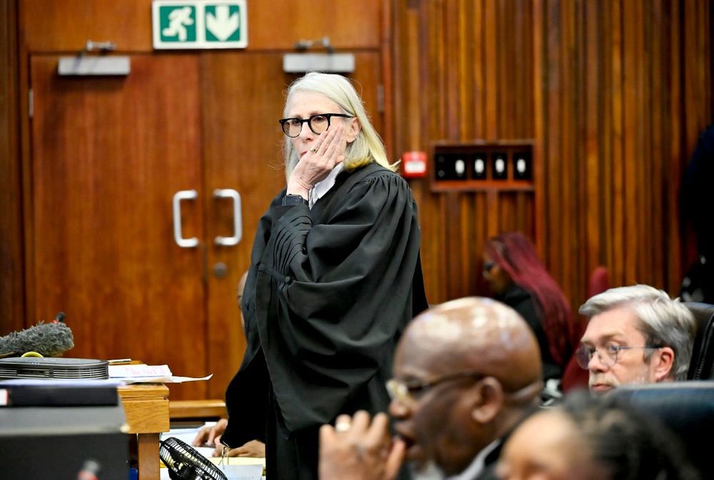 _Tee__G's tweet photo. “Matlala’s lawyer withdrew due to non-payment. Cat could no longer afford her she charges R173,000 per hour.”

 #MadlangaCommission https://t.co/4pg8g3Ieyq