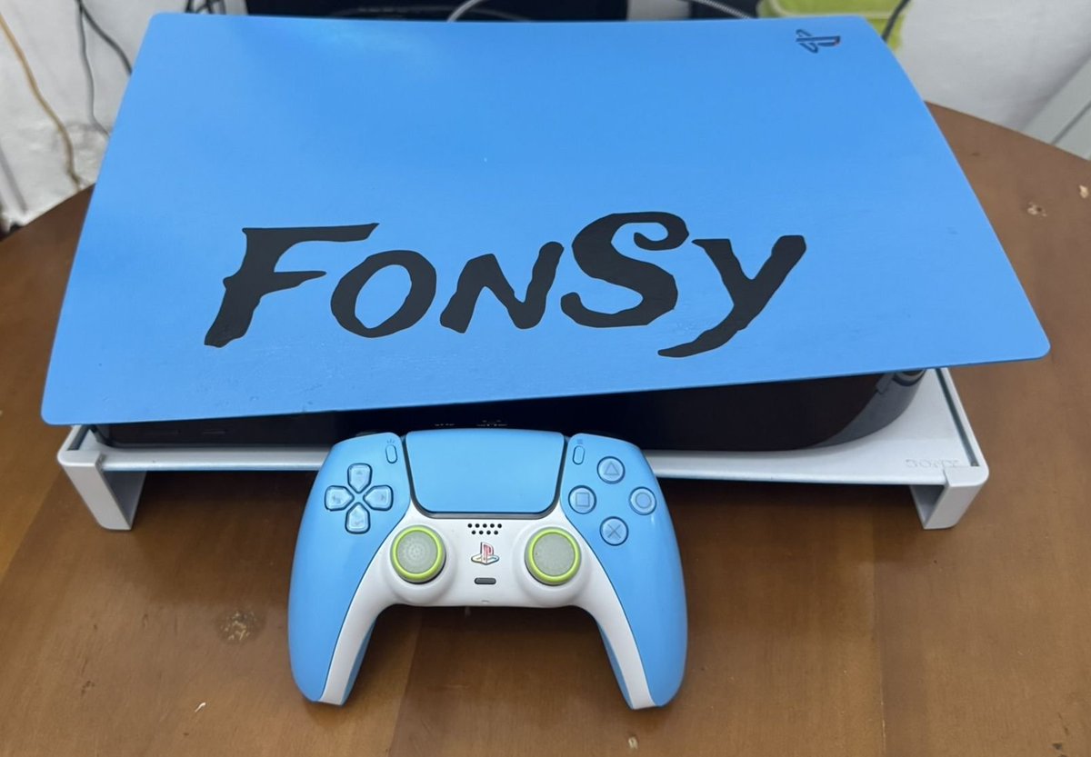 DLPSTeam's tweet photo. Today we'll do a little bit of art, do you like my friend's creation? @FonSyDiazz , Everything is hand-painted—not a single sticker. I like the design, but let me know in the comments https://t.co/hT63VoOyDB