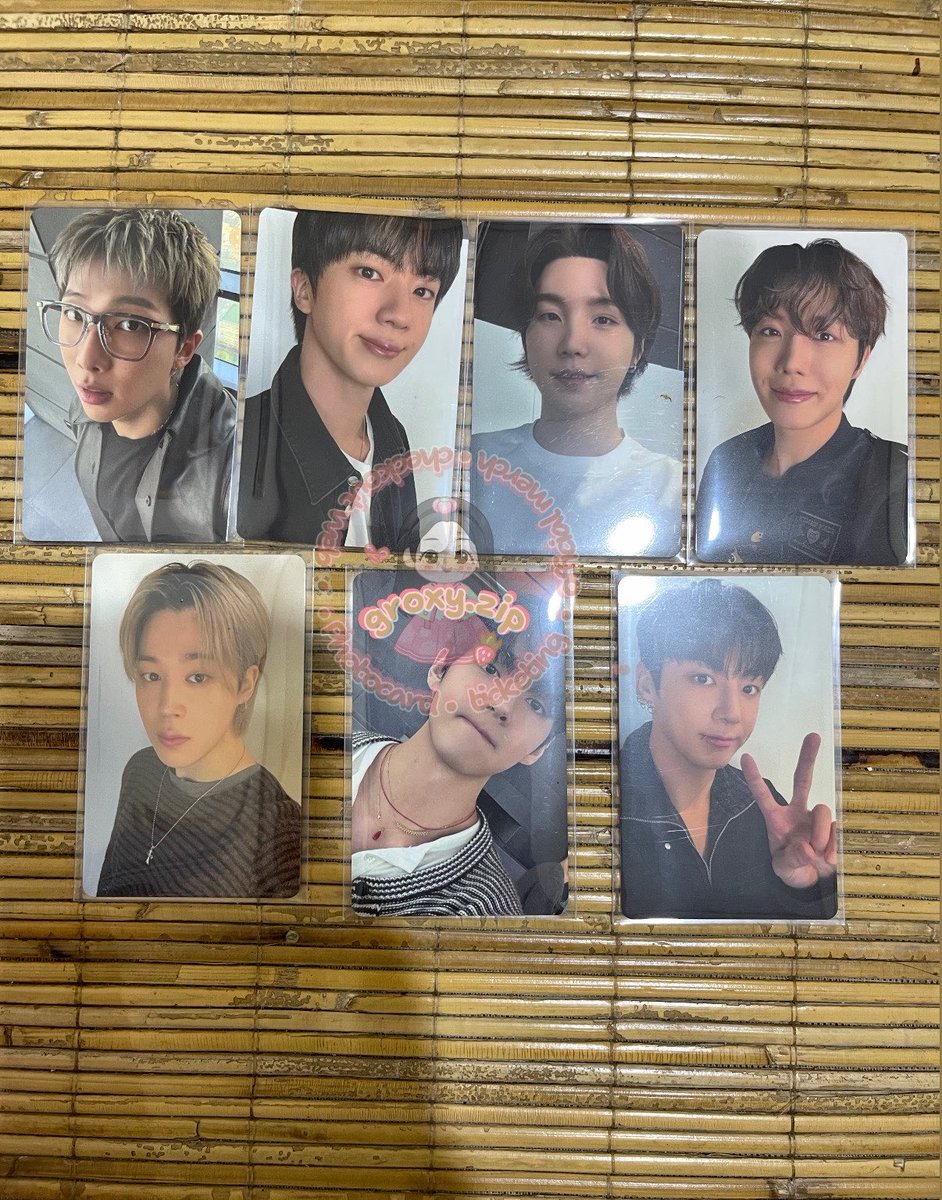 zeroOclock07's tweet photo. WTS POB WEVERSE JAPAN ARIRANG

💰290k/Set OT7
‼️ Ready 🇮🇩 
❌ packing + adm shopee
✅ bebas pilih 
🍊Full/Split
💌 Dm for order

tag. wts wtb bts photocard namjoon jin yoongi jhope jimin v jungkook ina https://t.co/03nQM5T8BQ