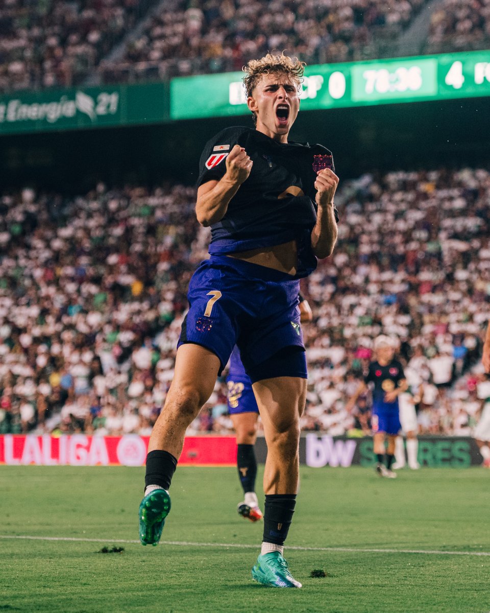 fcbarcelona_tr's tweet photo. Fermin ile Gordon bu sezon saha içinde çok iyi anlaşacak gibi görünüyor https://t.co/BA6okXaPWq