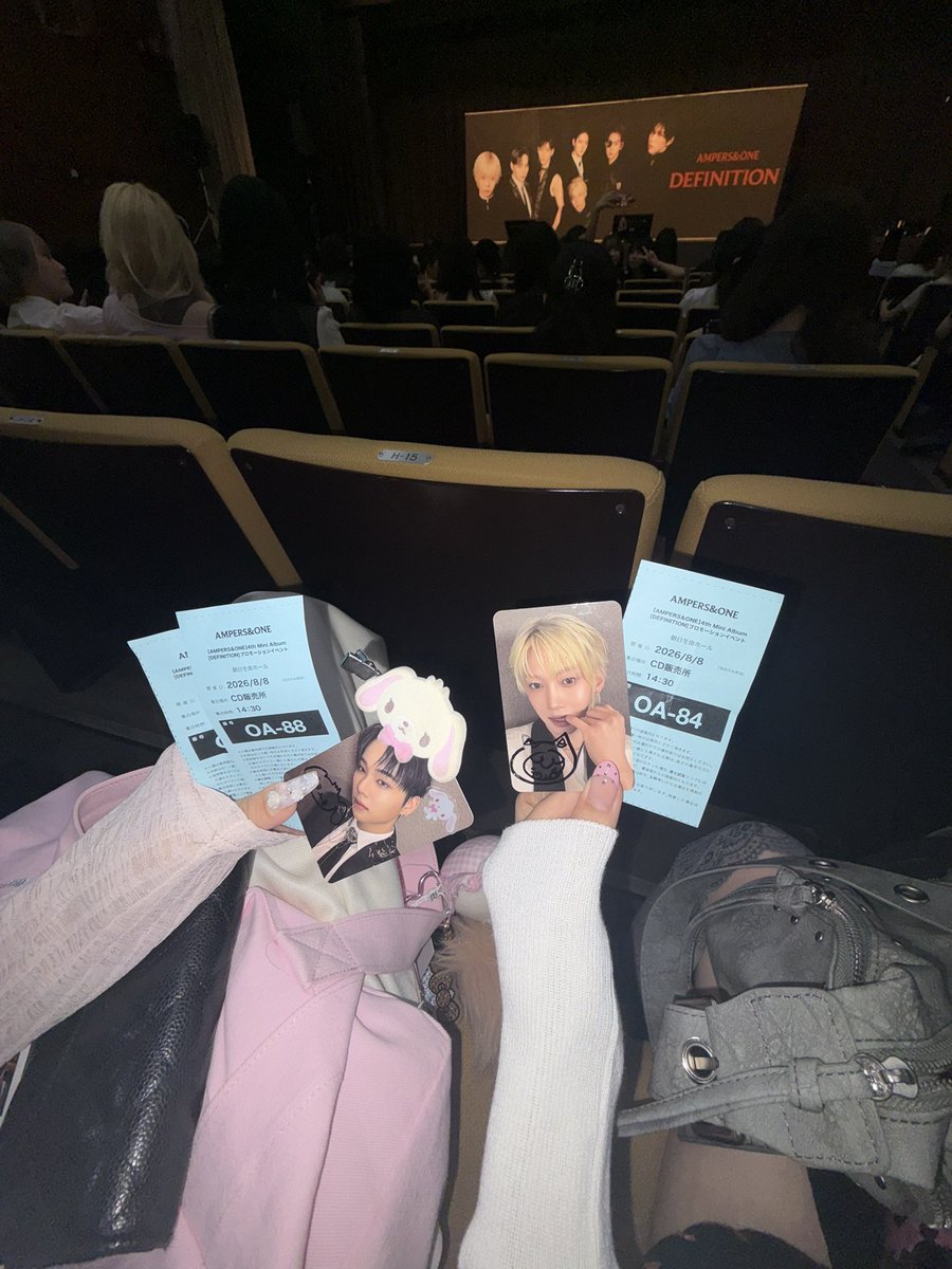 luvssskd's tweet photo. 일상수준이 걍 미달수준 https://t.co/p1nRmm0yfS