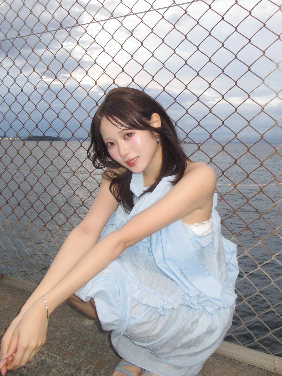 MomokoHashimoto's tweet photo. 『僕らの青』MusicVideo公開.ᐟ.ᐟ.ᐟ🐳💎⸝⸝꙳

🔗https://t.co/FwpGO7RC8t

夏をたくさん感じてねっ🌻🫶🏻
"この恋はこの好きは加速してく"꙳⸌𖤐⸍꙳

#高嶺のなでしこ https://t.co/0wogvmaKxj