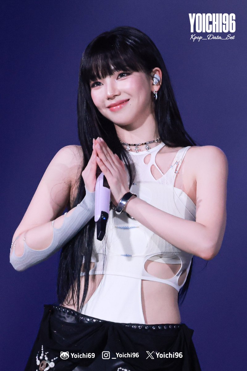 kpop_data_set's tweet photo. 260822 Karina at TMElive International Music Awards in Hongkong

#KARINA #카리나 #유지민 #カリナ
#aespa #에스파 #エスパ #劉知珉 https://t.co/87rMfKUmms