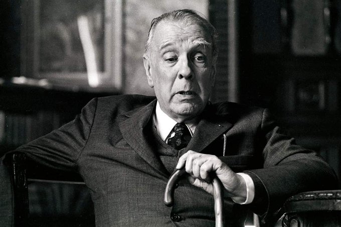 Bibliomaniatico's tweet photo. "En mi próxima vida intentaré cometer más errores".

Jorge Luis Borges. https://t.co/ydOrzqeGPu