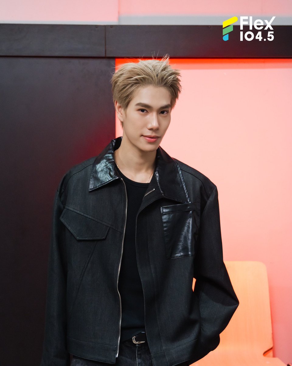 Flex_Connect's tweet photo. สิทธิ์พิเศษของ Black Card คืออะไรไม่รู้ 🖤💳👀 แต่สิทธิ์พิเศษของทุกคนคือจะได้เจอ 𝐏𝐇𝐔𝐖𝐈𝐍 ในรายการ Flex Talk และ #Flex1045xPHUWIN_BlackCard 

🔴กดดู LIVE เลยทาง Youtube : FlexConnect
https://t.co/oWuqu7gPqv

@phuwintang @RiserMusic 
.
#Flex1045xPHUWIN_BlackCard
#BlackCardPHUWIN
#phuwintang #RISERMUSIC
#FlexTalk #FlexConnect #Flex1045