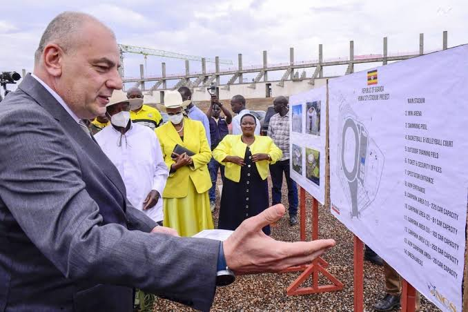 JulietKamz's tweet photo. Construction is another major source of employment, supporting engineers, architects, artisans, suppliers and contractors. Uganda's infrastructure expansion under President Yoweri Museveni continues to create opportunities across this value chain. #WhyUgDecidedM7 https://t.co/aK8fi33Y5U