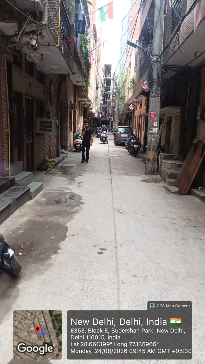 AlkaDhingra2106's tweet photo. 📍 #मिशन_स्वच्छ_सुंदर | #वार्ड_90 | #सुदर्शन_पार्क
सुदर्शन पार्क के सभी ब्लॉकों में हमारे स्वच्छता सैनिकों द्वारा लगातार सफाई अभियान चलाया गया। 💪🧹
स्वच्छ, सुंदर और स्वस्थ सुदर्शन पार्क हमारा संकल्प है। 🇮🇳
MCD से संबंधित किसी भी समस्या के लिए मेरे हेल्पलाइन नंबर 8368136643 पर शिकायत दर्ज करवाएं। आपकी समस्या का समाधान हमारी प्राथमिकता है। 🙏
@DhingraMunish @MCD_Delhi 
#MissionSwachhSundar #Ward90 #MotiNagar #Delhi #CleanDelhi #SwachhDelhi #MCD #PublicService #AlkaDhingra