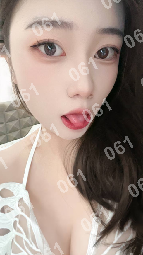 samer_57's tweet photo. #广州

💋恋爱通道💞：@donut2553（注意！失联看主页第一条帖子，选好妹子转发或者截图页面咨询客服）

#广州私房 
我的前半生过的这么惨，一定是为了攒着运气遇见你吧。

从化区 https://t.co/Mp5ROakcNK