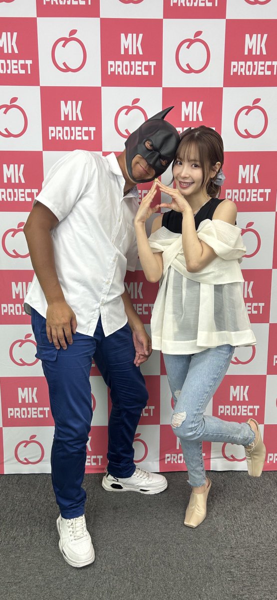 0468BATMAN's tweet photo. 8/25  ピーチ姫🍑　✨桃乃木かな✨
＃桃乃木かな ＃Kana_Momonogi 
＃momonogikana_mg  
＃恵比寿マスカッツ 
＃EBISU_MUSCATS_2 
『サインありがとう感謝』
『ツーショットありがとう感謝』🤟🤗 https://t.co/mAcu1JpLU8