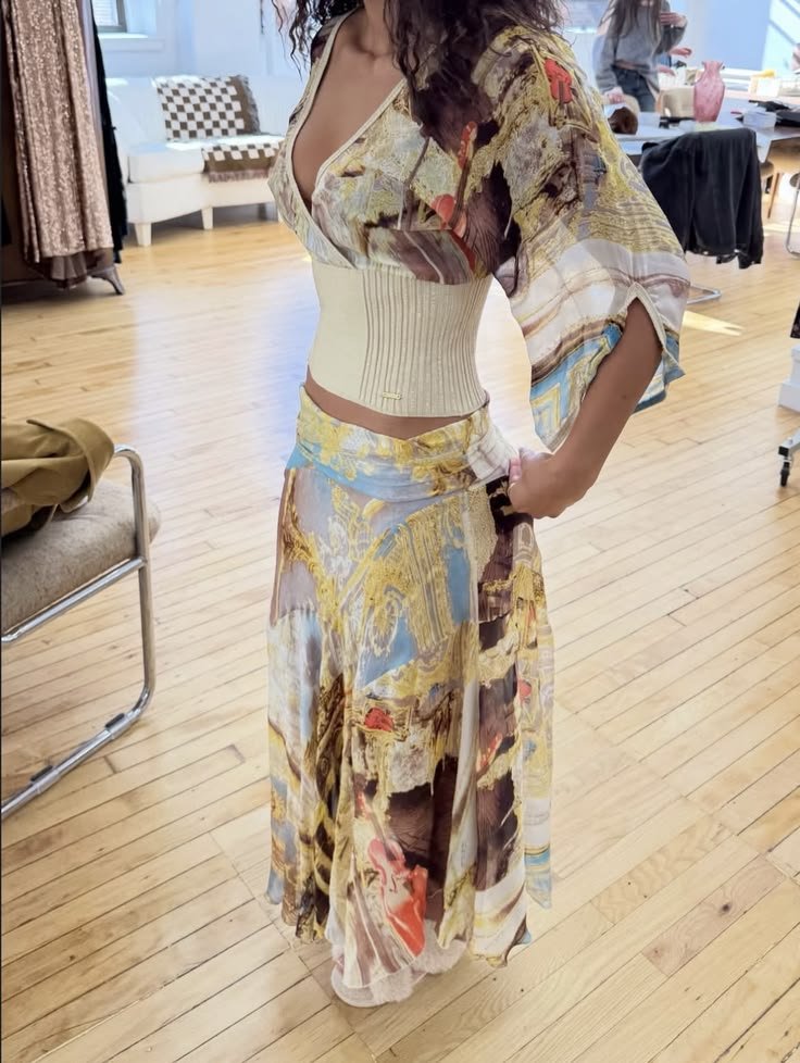 geniuswomanvibe's tweet photo. whatever this style is called>>> https://t.co/xLhJBnSr5Q