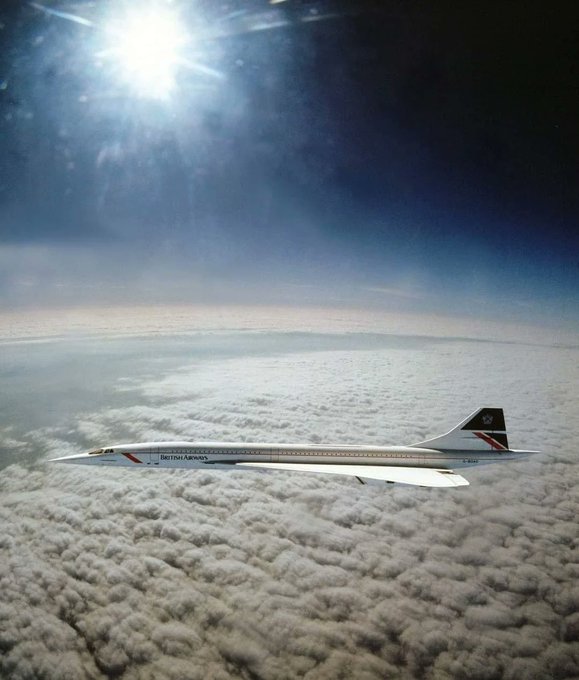 Rainmaker1973's tweet photo. This is the only picture ever taken of the Concorde flying at Mach 2 (1,350 mph). 

Taken from an RAF Tornado fighter jet, the only rendezvoused with a Concorde for 4 minutes over the Irish Sea. https://t.co/tRhS47ZGam