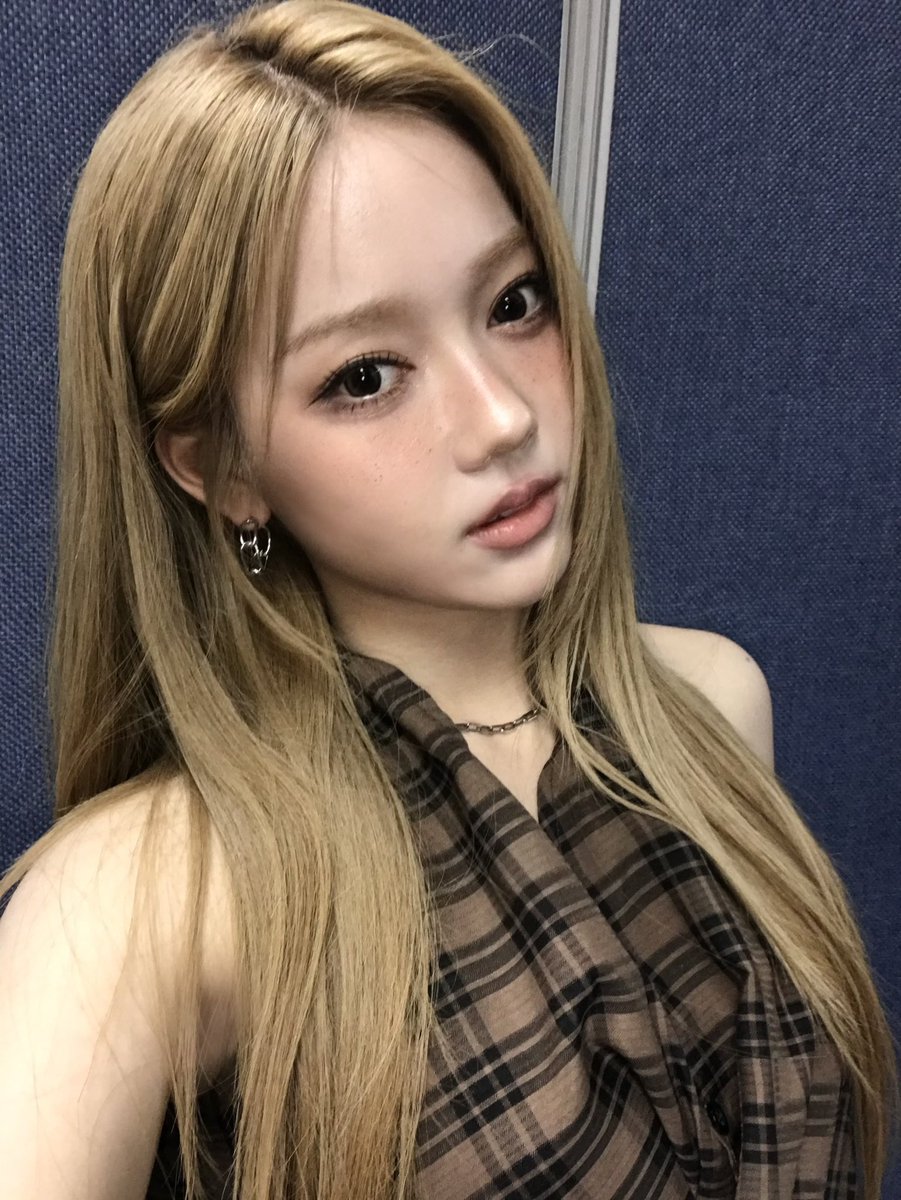 saychee2se's tweet photo. 혜원이 간지 사막여우같애앵.. https://t.co/yHIkpBEcrW