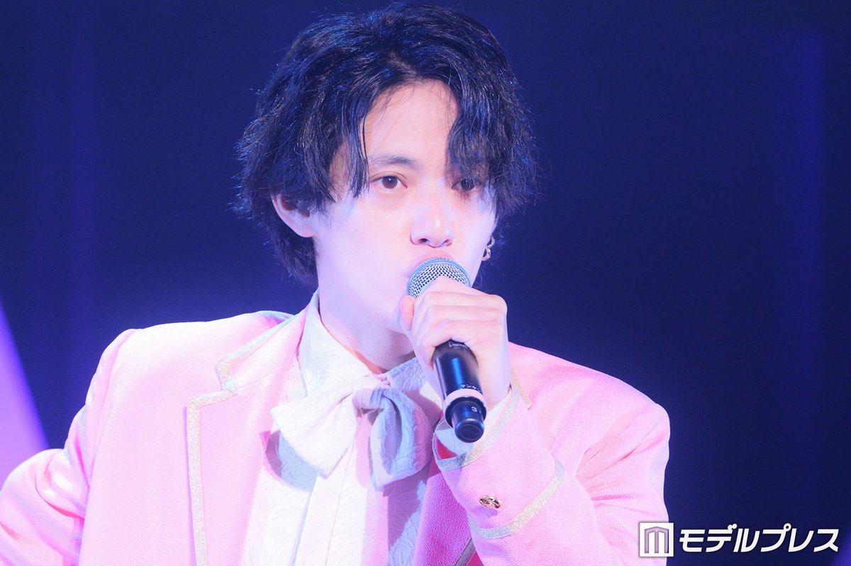 modelpress's tweet photo. モナキ、目標は武道館公演＆レコード大賞
紅白歌合戦への思いも🎤
https://t.co/ubWoshFmx4

おヨネ「紅白歌合戦については、純烈の白川（裕二郎）さんが来年で卒業してしまうので、純烈の白川さんと一緒に出れるタイミングが今年しかないと思っていて。そういう意味で、今年出るっていうことに意味があるのかなと思っているので、今年出たい気持ちがすごく強いです」

1st ツアー「 モナキやで☆しらんけど」
囲み取材🧡🩵🩷💛
