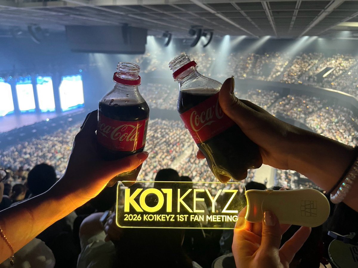 7a2n2a3m's tweet photo. ファンミの抜け殻から無事に当選！
明日以降のモチベできた🍀
ところが飛行機ない説、、どうするｦﾘ！！！！
#KO1KEYZ_1ST_FAN_MEETING #KO1KEYZ https://t.co/mcFIFfMLgB