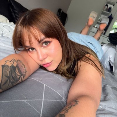 Alissa_fox9's tweet photo. #NewProfilePic Available for hookup fun both incall &amp; outcall service https://t.co/fKJXHEpQNr