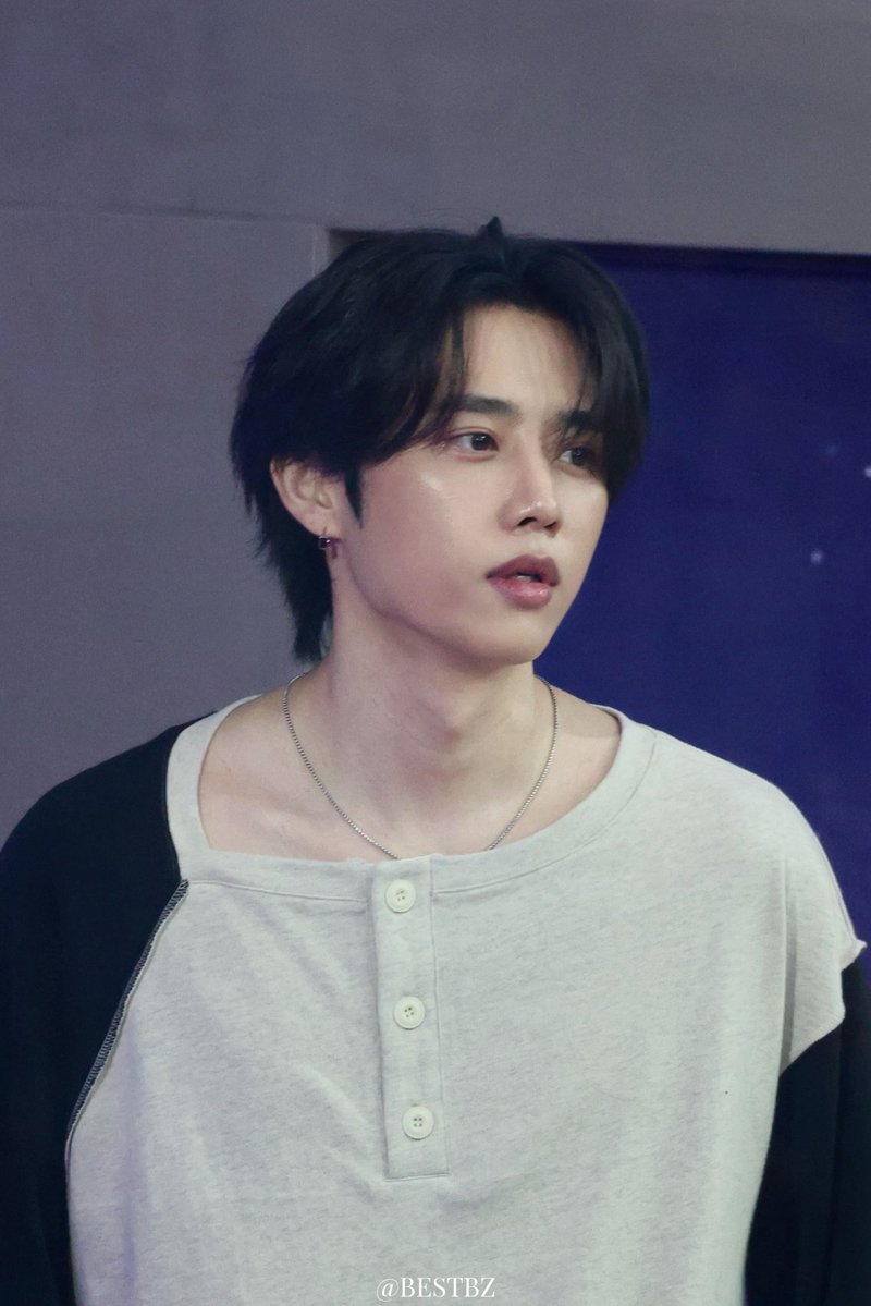 bestwetheboyzzz's tweet photo. 260824 아돌라

#SUNWOO #선우 
#THEBOYZ #TBZ #더보이즈 https://t.co/WDktVe7W4u