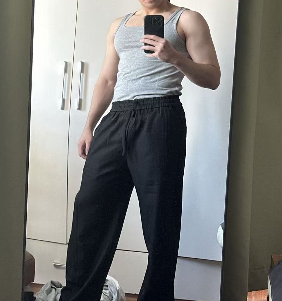 Torinoelf's tweet photo. I know you want to worship it, you little puppy.

#上海 #daddy #switch https://t.co/g8pvtsrolj