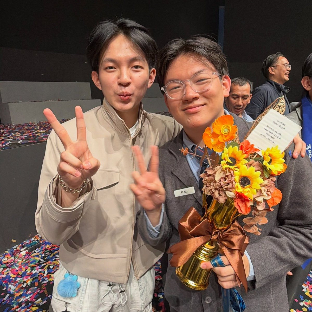 ssunhae's tweet photo. rekap cast fotbar dengan rexx #finalchaptercocs3 https://t.co/PfVPBpyBrX