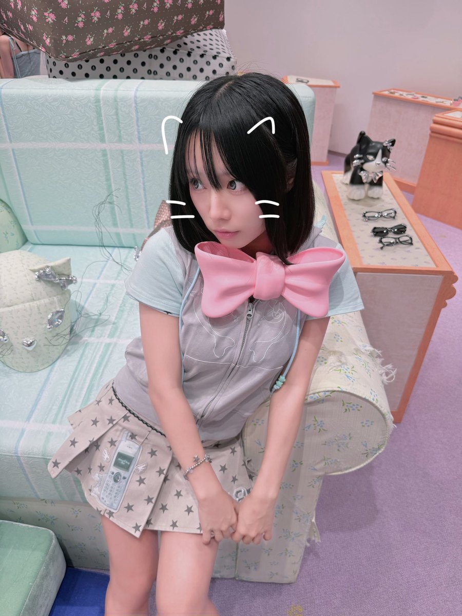 ii2U2's tweet photo. おしゃれきゃっと空間 https://t.co/Ar94TChdqX