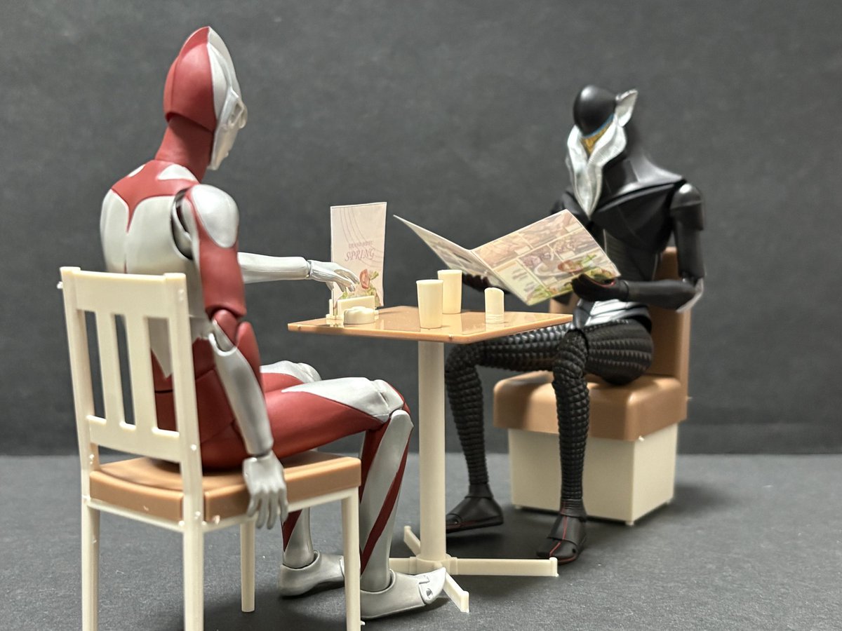 rahmen0403's tweet photo. ｢フライドポテトはシェアするか？ウルトラマン｣

｢コンソメで頼むぞ、メフィラス｣

                     ＼ﾋﾟﾝﾎﾟｰﾝ／ https://t.co/vlVt6M3mKE