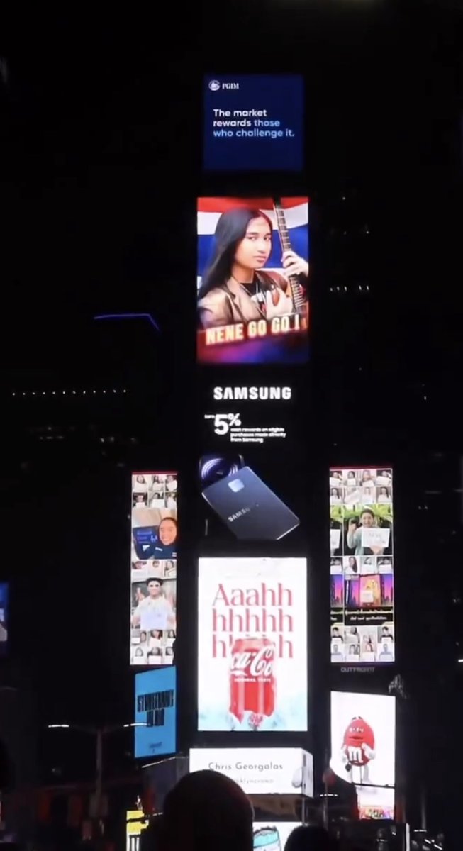 tarnbibe's tweet photo. น้ำตาจะไหลแทนเนเน่เลย พอได้เห็นคลิปตัวเองบนบิลบอร์ด Times Square New York คือสุดจริง พลังเชียร์คนไทยส่งไปถึงอเมริกาแล้ว ขอบคุณ CP ที่จัดใหญ่ดันเด็กไทยไปไกลระดับโลก NeneGogowithCP  

#cheernenewithcp https://t.co/hRXwVX0gau