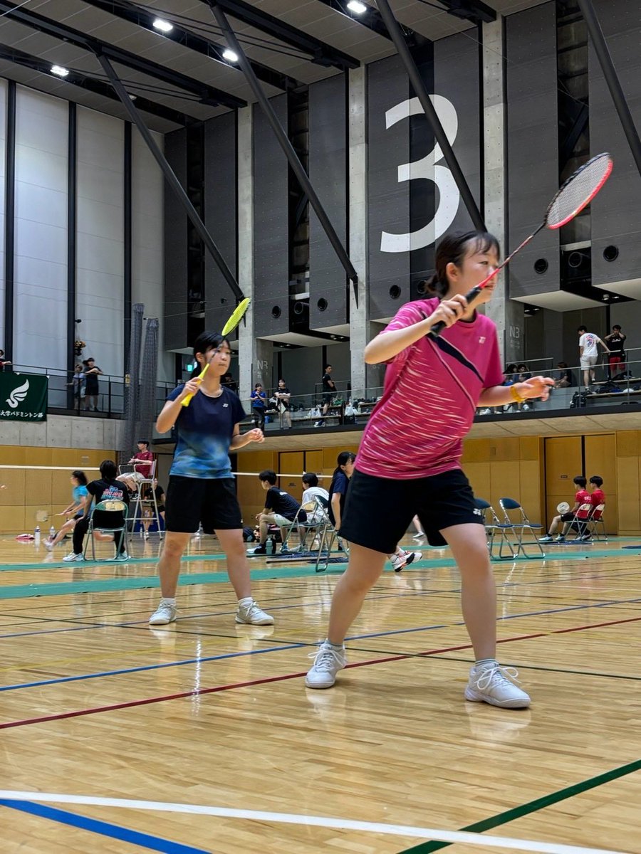 kubc2011's tweet photo. 《女子シングル３回戦》
扇割1-2菅田(上越教育大)
西山0-2田島(金沢学院)

《女子ダブルス１回戦》
岡野・安村0-2大塚・高畠(金沢学院)
《女子ダブルス2回戦》
笹弥・西山1-2近葉・木村(福井大)
扇割・伊藤2-0山本・長尾(信州大)
山本・新出0-2森・丸山(新潟大)
斉藤・津村2-0黒川・海原(福井大) https://t.co/nh5PvW8MxT