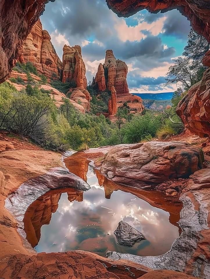 ab_cd_1235's tweet photo. Red Rocks in Arizona 🇺🇸 https://t.co/p5frRRwtbj