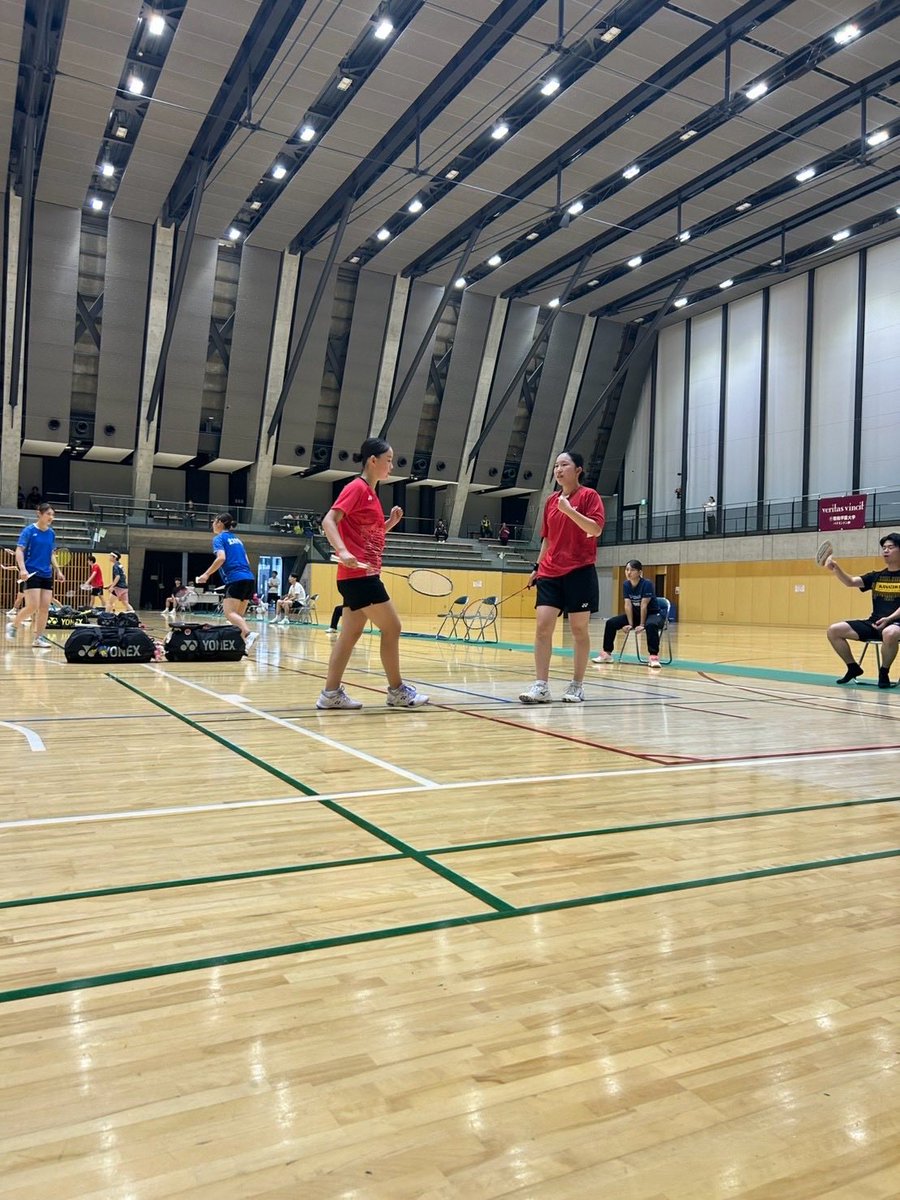 kubc2011's tweet photo. 《女子ダブルス　３回戦》
扇割・伊藤1-2田淵・宮崎(金沢学院)
斉藤・津村2-1新田・橋本(金沢学院)

《女子ダブルス　準々決勝》
斉藤・津村2-0西田・佐伯(富山大)

《女子ダブルス　準決勝》
斉藤・津村0-2寺尾・赤池(金沢学院)

《女子ダブルス　3位決定戦》
斉藤・津村0-2酒井・住田(金沢学院) https://t.co/O70hA37jpw