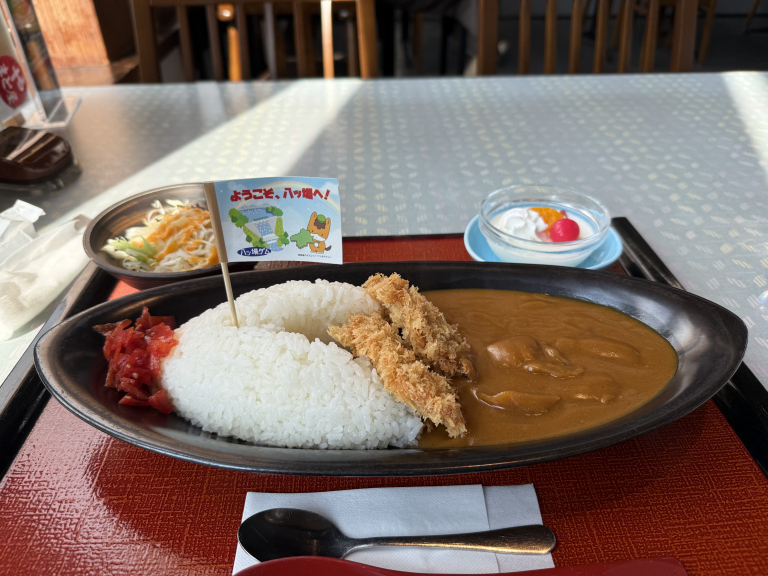picocastle's tweet photo. 八ッ場ダムと道の駅でカレー https://t.co/YL1HoLx0RX