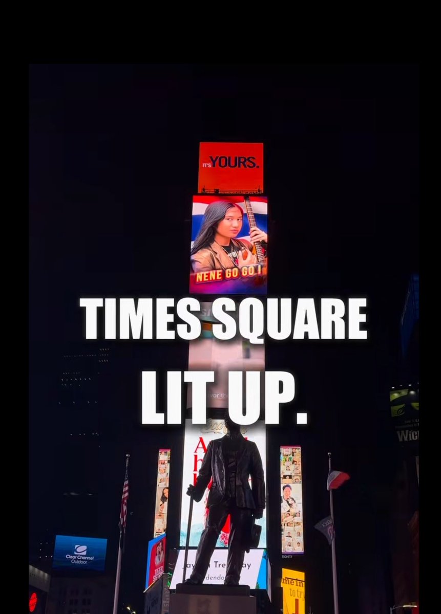 gramsbear_'s tweet photo. ภาพน้องบนจอ Times Square คือเห็นกี่รอบก็ยังรู้สึกว่า “นี่เด็กไทยจริง ๆ เหรอ” 🥹🇹🇭 ค่ตเก่งงงงง

NeneGogowithCP
#CheerNenewithCP https://t.co/lOpFPpyXyC