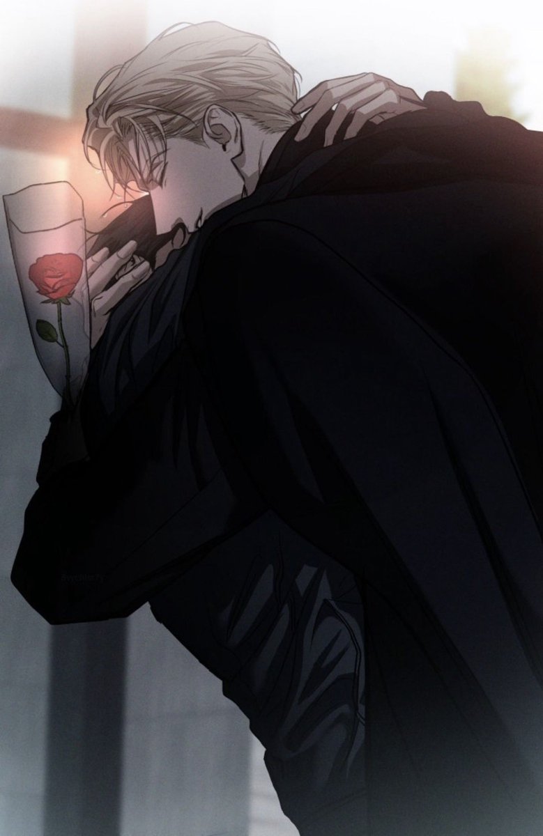 swaypinksy's tweet photo. Get you a man that will yearn for you for a whole year… that flower couldn’t have survived for a year right?? #Flashlight https://t.co/lLT39RnFpt