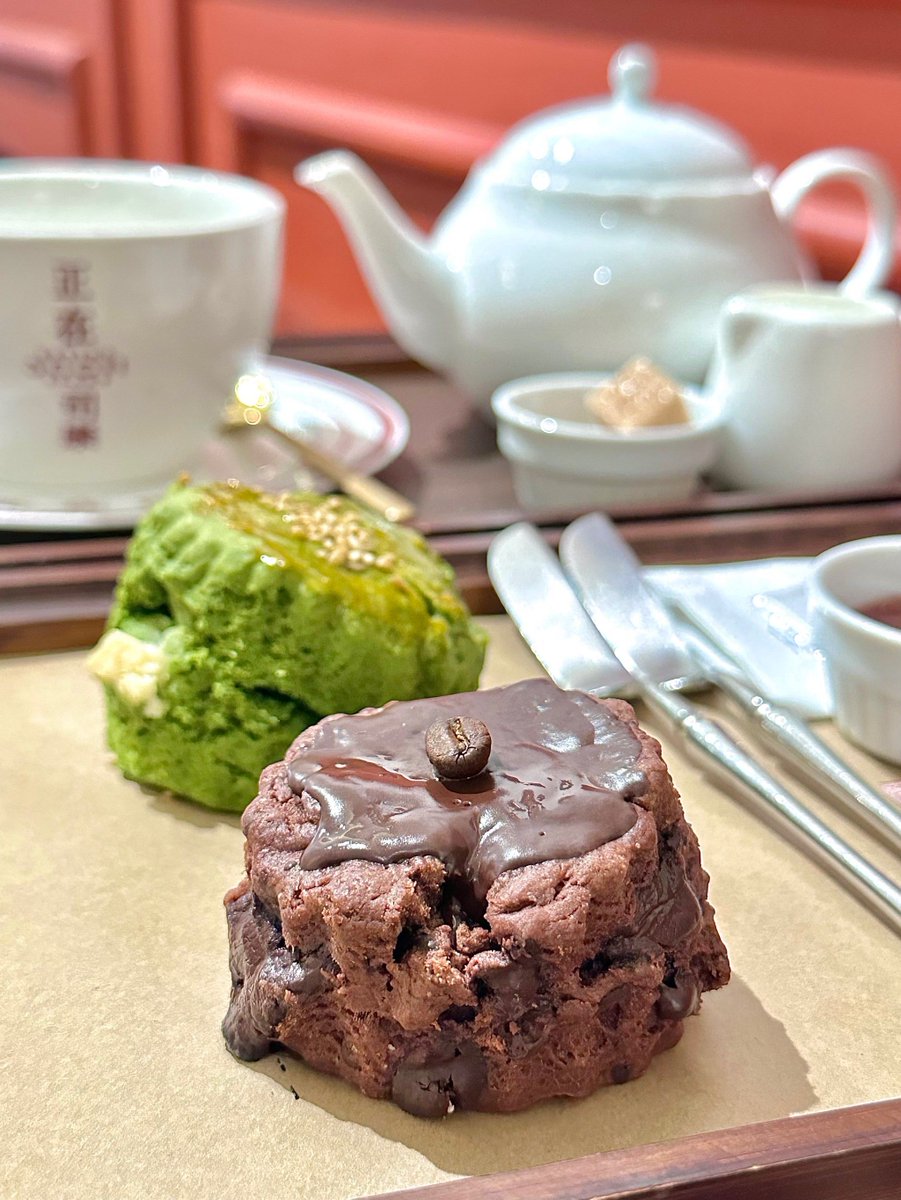 FalcettiDerrick's tweet photo. Just grabbed a warm matcha scone from the new café down the street – the first bite still left crumbs all over my wrist, and I’d do it all over again , https://t.co/im0CPIXNRE