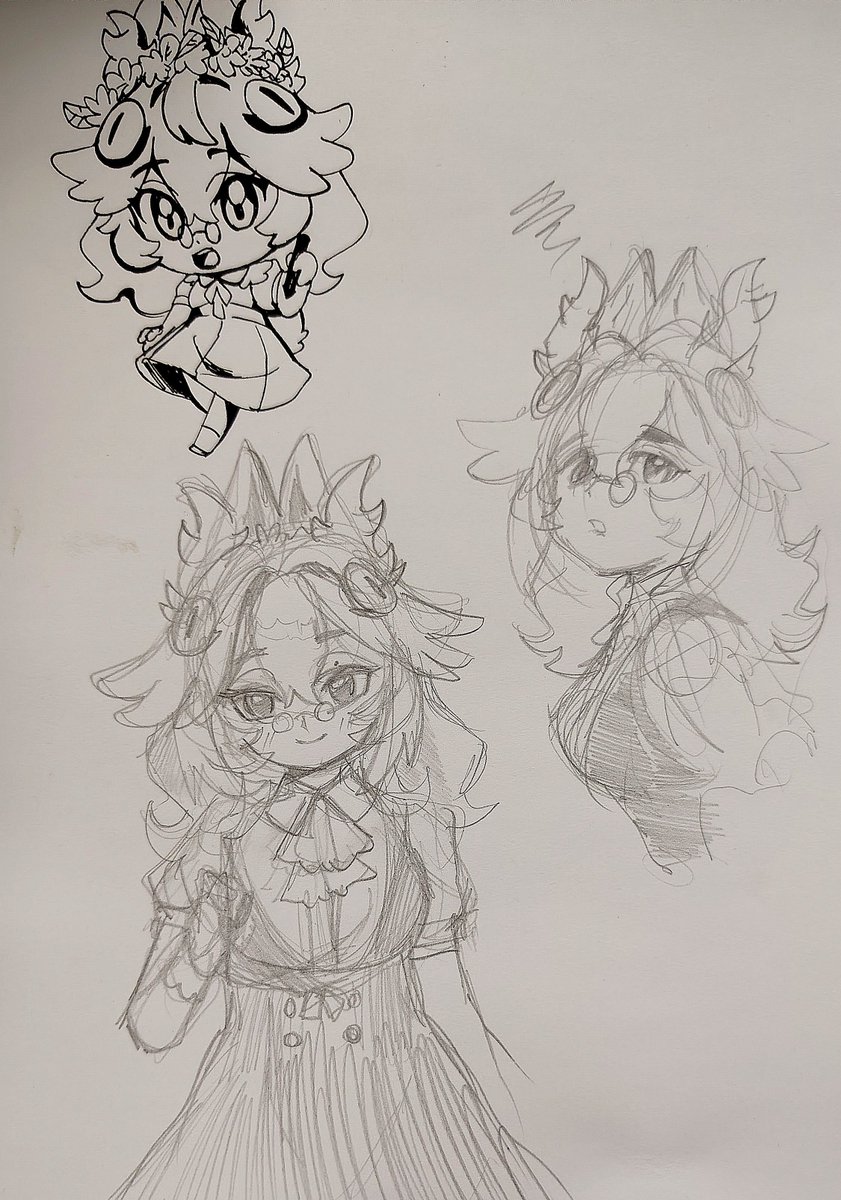 Kiiru_rkgk's tweet photo. I did brought my sketchbook and drawing on paper again feels hard lol https://t.co/JbUo0EnDnC
