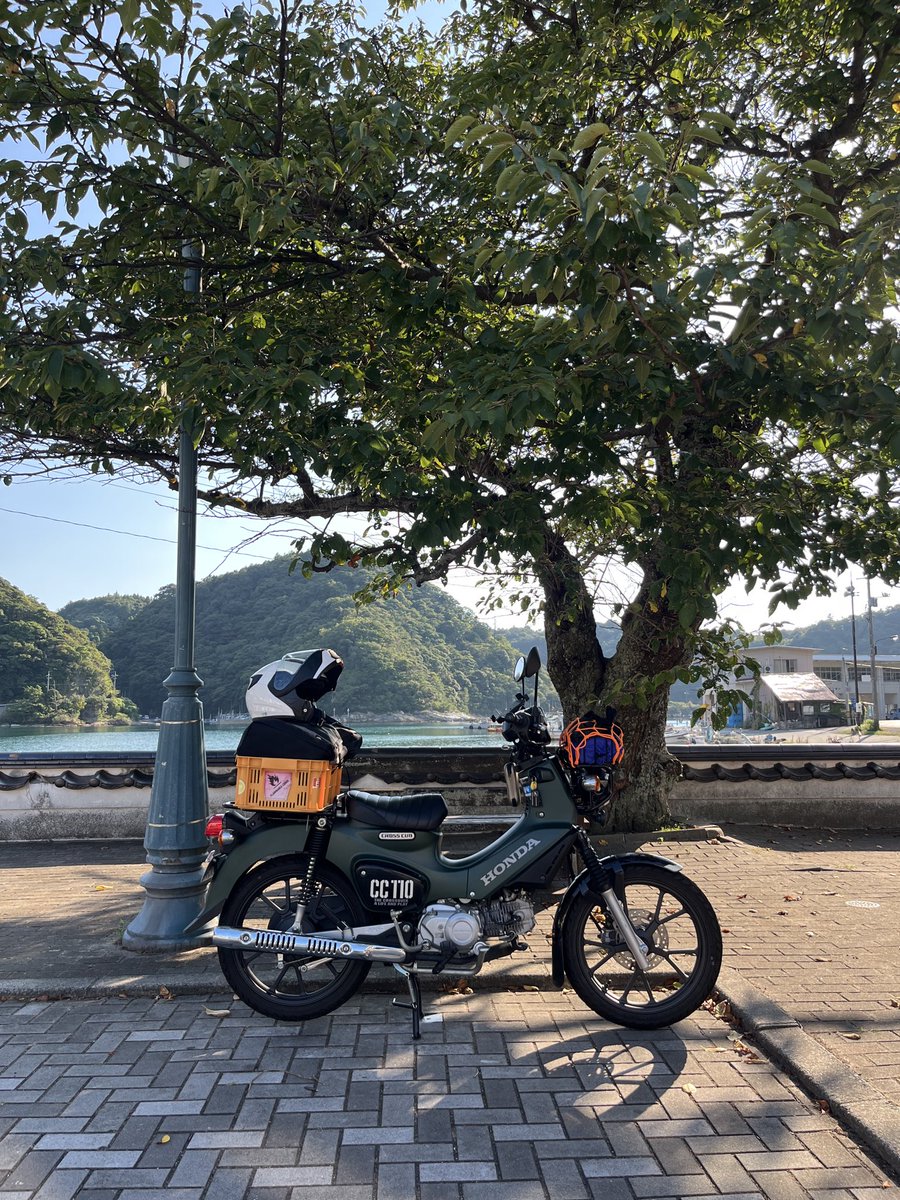 ooooloong's tweet photo. 暑すぎ夏旅中に穴場すぎ夕陽スポットに遭遇 https://t.co/MYjcRVOonC