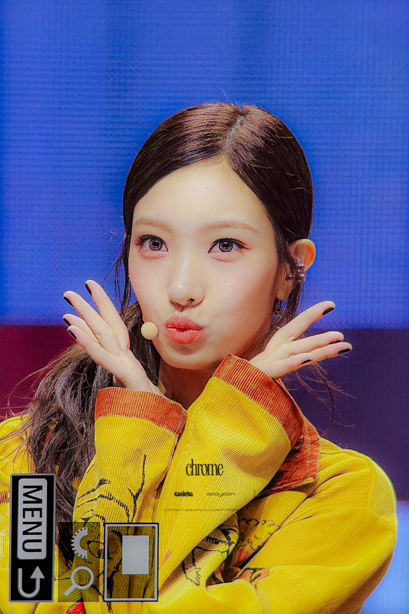 chrome_080304's tweet photo. 260824

#TUIDE #튜이드 #SEOYEON #서연 https://t.co/t39ULEkUTO