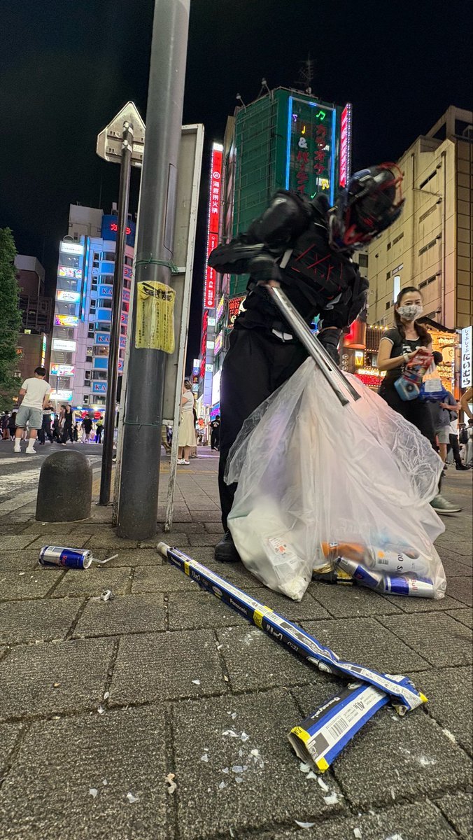 DoomofJinx's tweet photo. 人々は夢を追い求め、憧れの姿となり、ゴミヴィランを狩りに街を駆け巡る。

世はまさに”大英雄時代“
(スーパーヒーローエイジ)

#ホープインカオスヒーロー 
#リアルライフヒーロー https://t.co/Pz7SuVrZrO