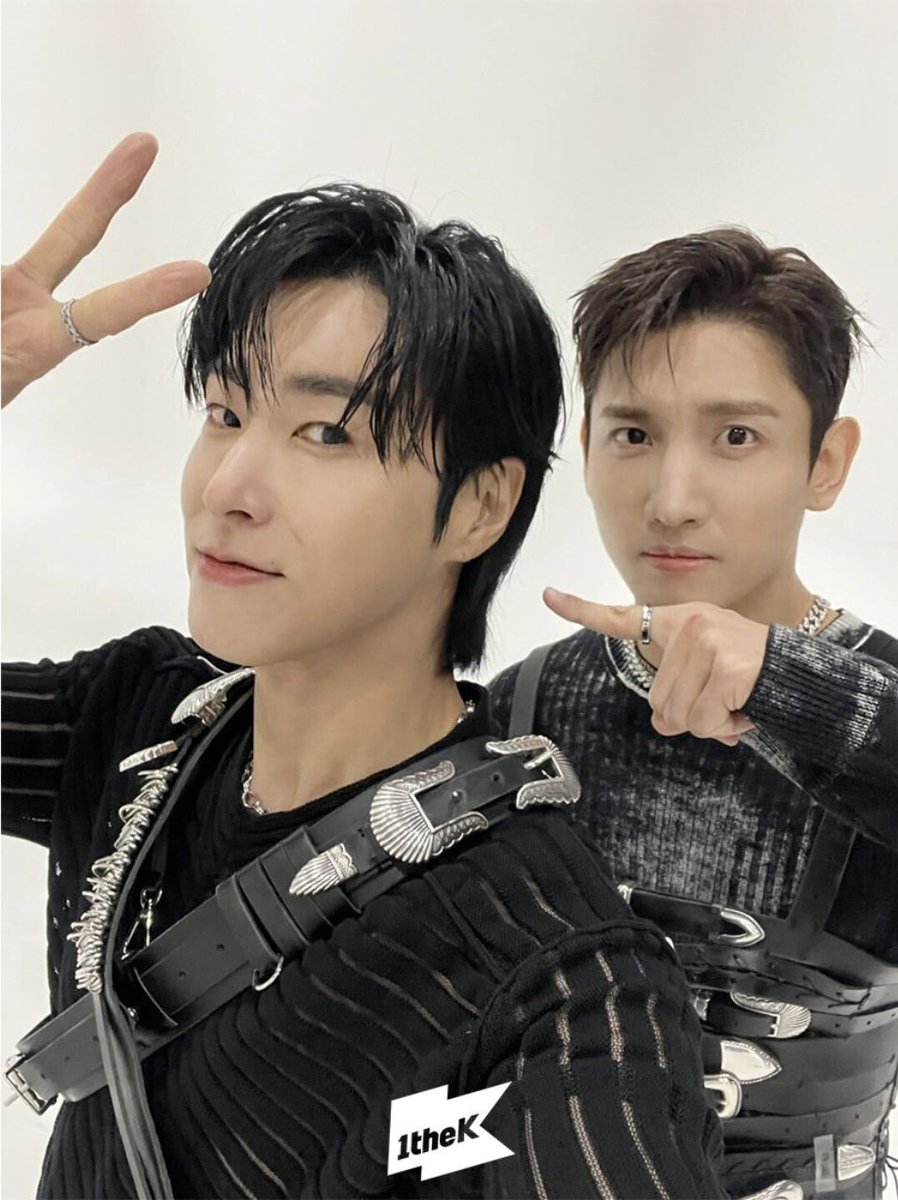 xamku1226's tweet photo. 오늘도 사랑해 동방신기❤️ https://t.co/fGfmhwu1oG