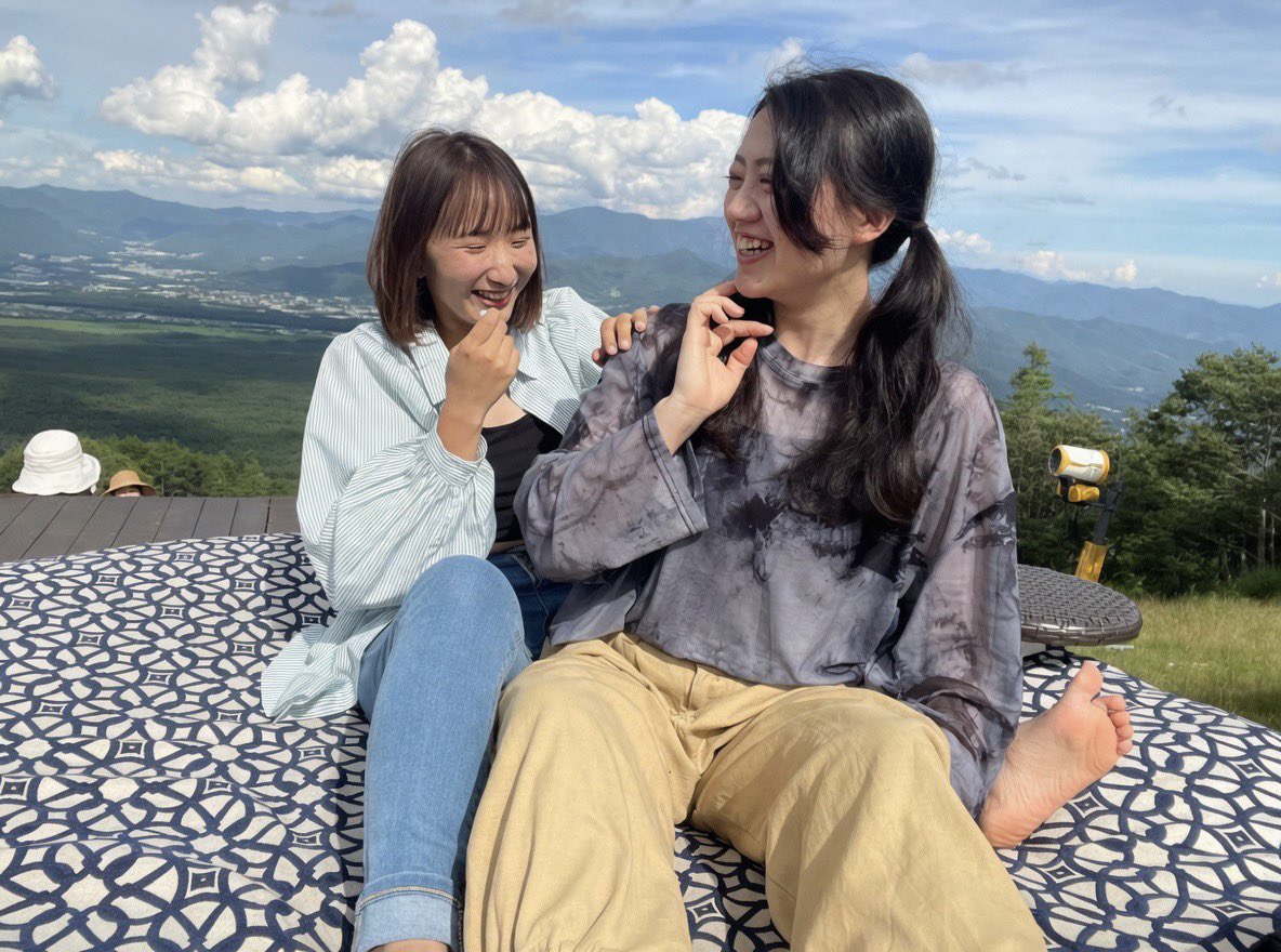 Y1yJu's tweet photo. 👑好きな子にアクションしてね👑
足.足裏.足臭.素足.靴下.中敷.靴 フェチ❤️ https://t.co/lucNBvtlLz