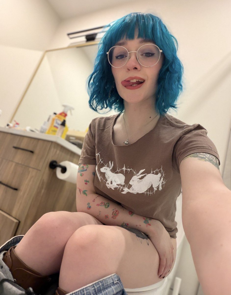 pierbidon's tweet photo. Can you handle this trans 🏳️‍⚧️ girl ? https://t.co/1JmdK0Nr6c