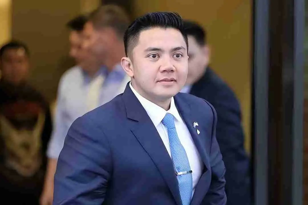 zhil_arf's tweet photo. Sebenci-bencinya kamu sama Soekarno, ia punya otak untuk mengambil Djuanda jadi perdana menteri. Soekarno masih niat.

Sebenci-bencinya kamu sama Soeharto, ia punya otak untuk mengambil HB IX jadi menko ekonomi. Soeharto masih niat.

Sebenci-bencinya kamu sama Prabowo, https://t.co/lUC0FGw8aP