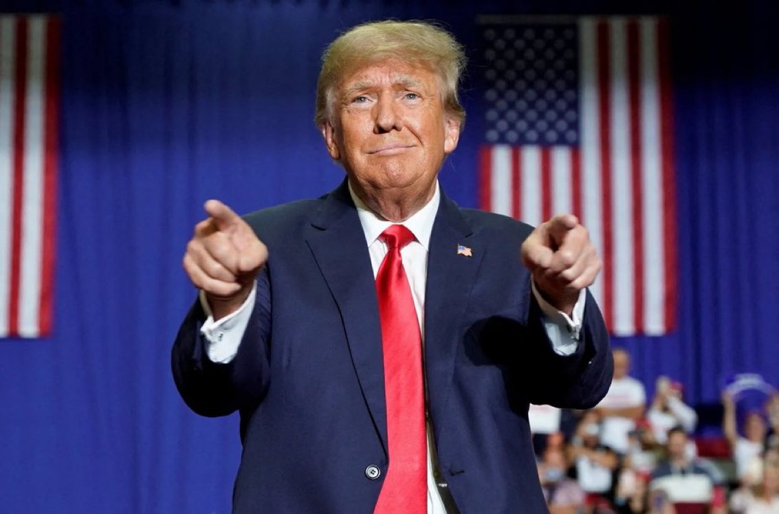 AlertaNews24's tweet photo. 🇺🇸🇨🇦 | Trump dice que Canadá es "una de las peores naciones del mundo con las que tratar". https://t.co/h1VI65Xamh