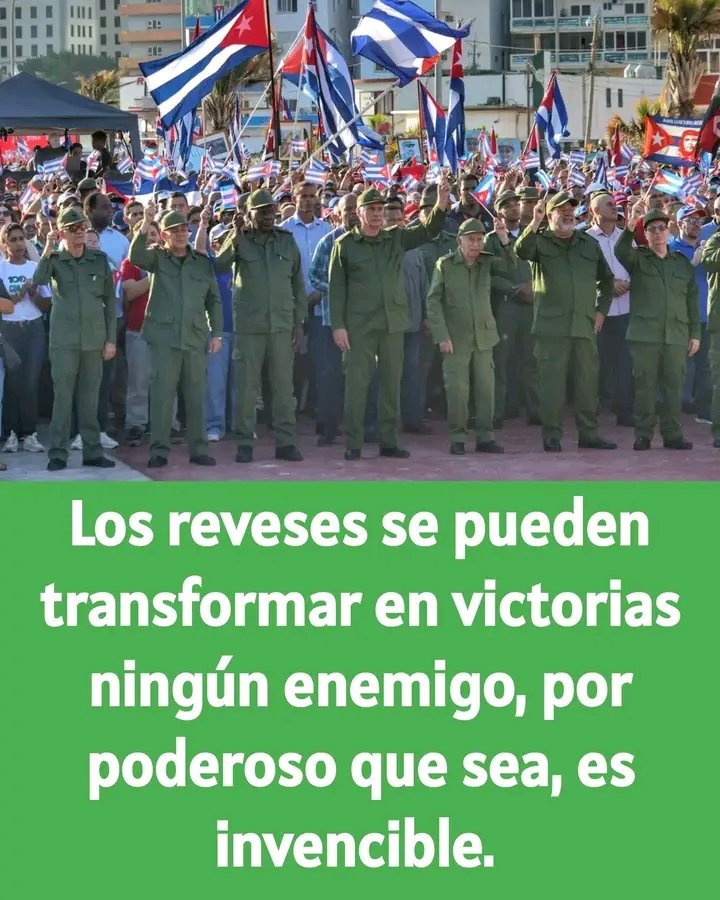EddisCarlos's tweet photo. 🇨🇺Aquí estamos, de pie, luchando, sin rendirnos. 
#FARCuba https://t.co/sCPdDoYqYH