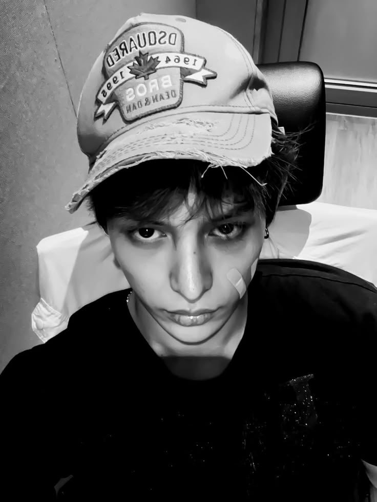 VlNTAGEJESUS's tweet photo. : stop kana manligaw. 
j: hindi 
: stop kana 
j: ayoko
: stop kana nga manligaw. 
j: ayoko nga
: stop ka na nga manligaw. 
j: bakit iistop ako?? 
: eh bakit ka manliligaw kung boyfriend na kita???
j : ehh 🥺
: oum 🥺
s: SANAOLTANGA

#cosd #coerselcaday #james #seonghyeon https://t.co/7KaP6V1WoU